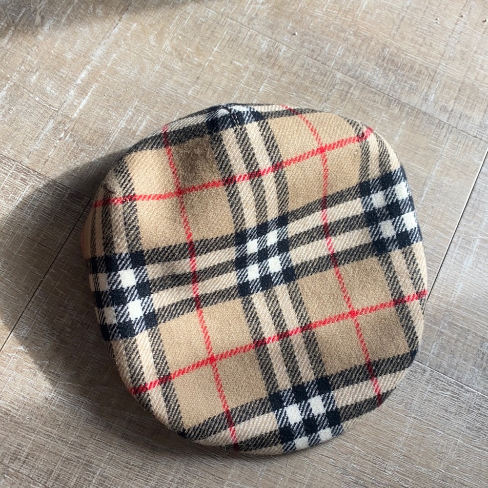 Burberry hat